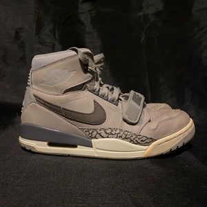 Jordan Legacy 312